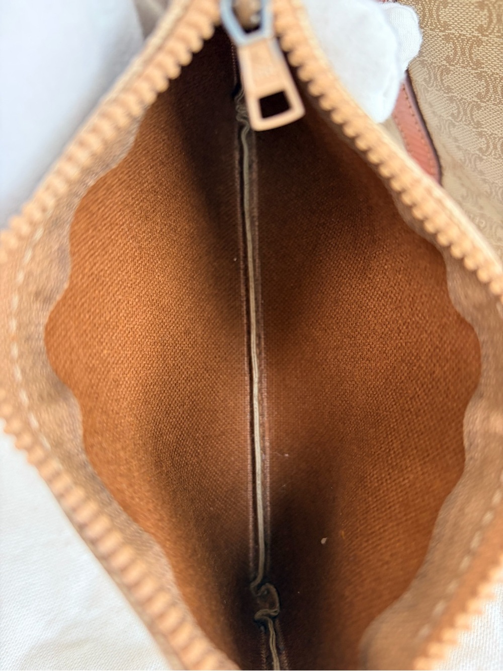 Vintage Celine Macadam Bucket Bag with Pouch and Dustbag - Beige Taupe Cognac - Picture 4 of 14